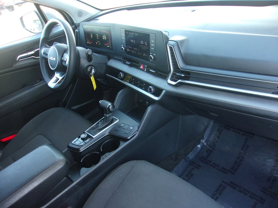Used 2023 Kia Sportage LX image 20