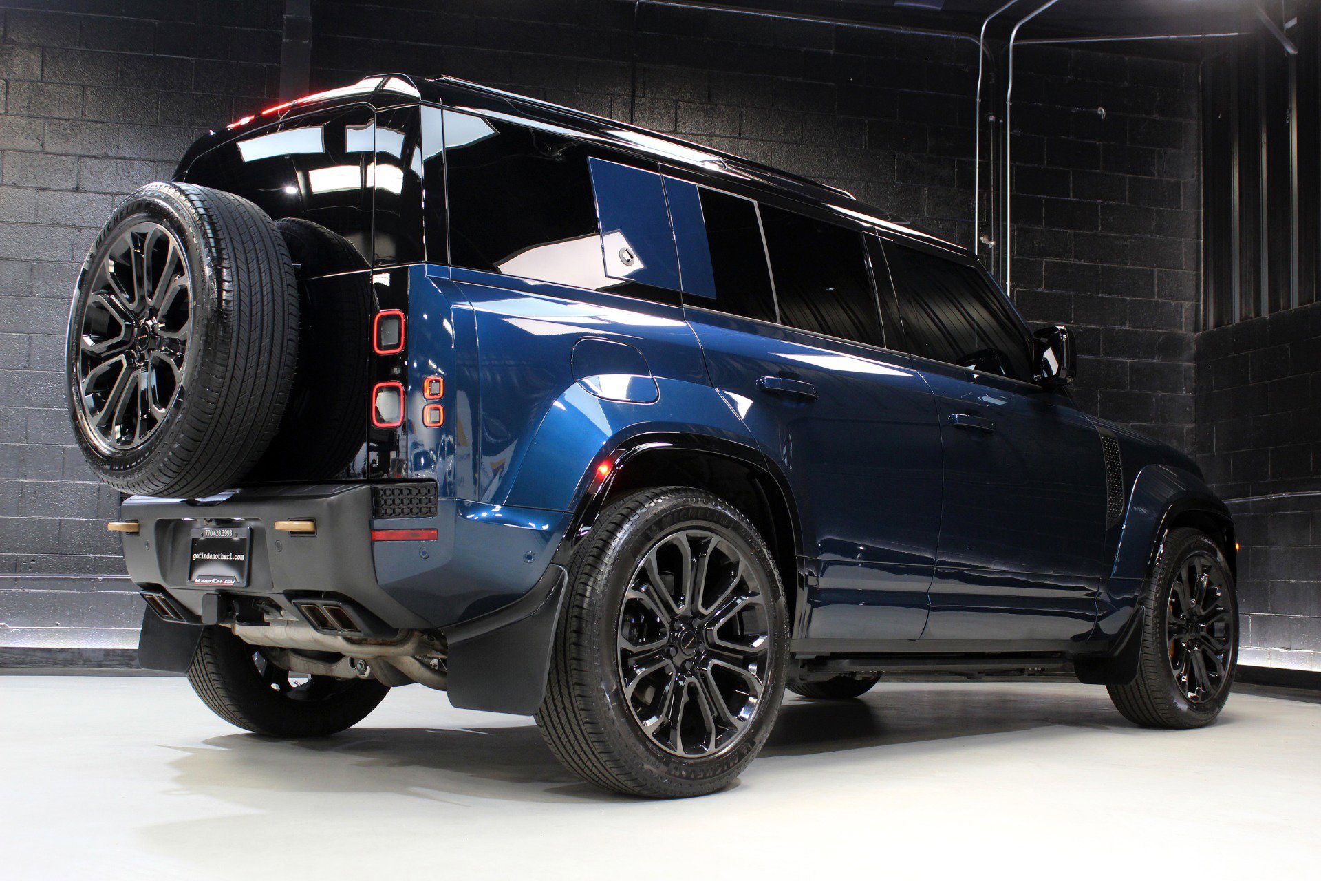 Used 2026 Land Rover Defender 110 image 91