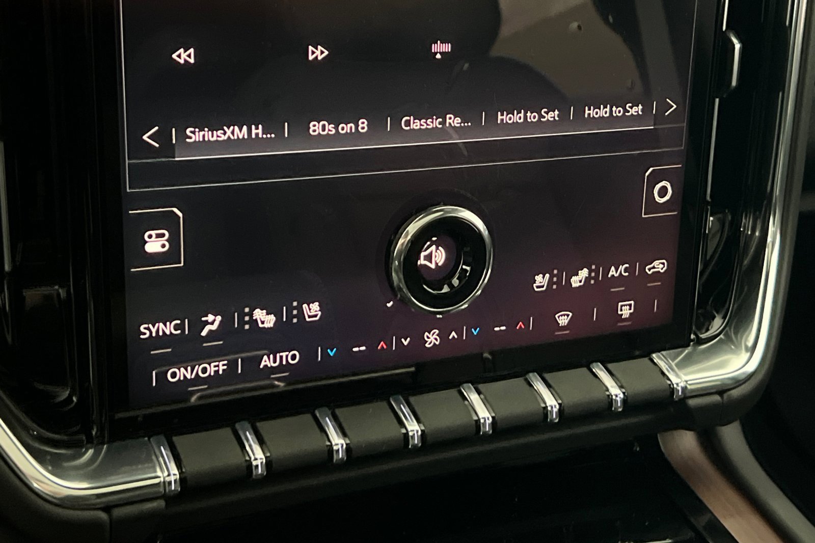 New 2026 GMC Yukon Denali w/ Sun & Power Step Package image 20