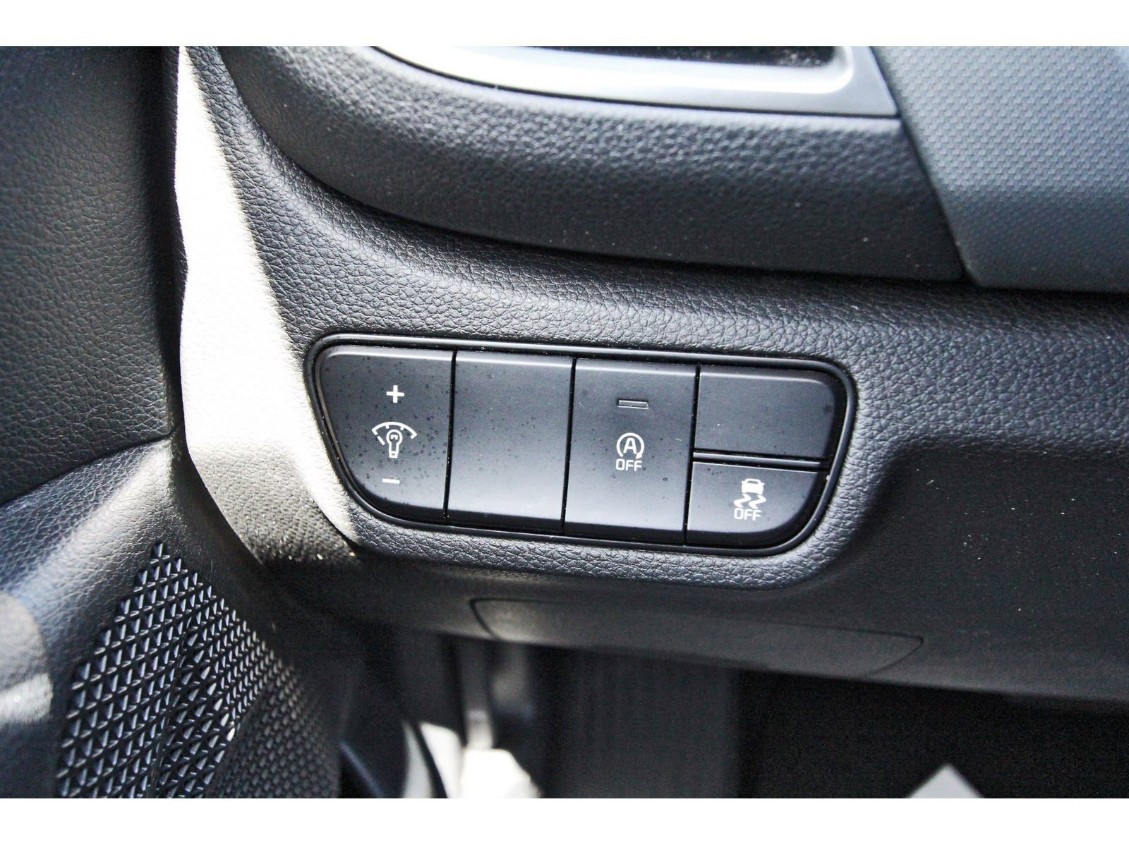 Used 2024 Kia Seltos LX image 18