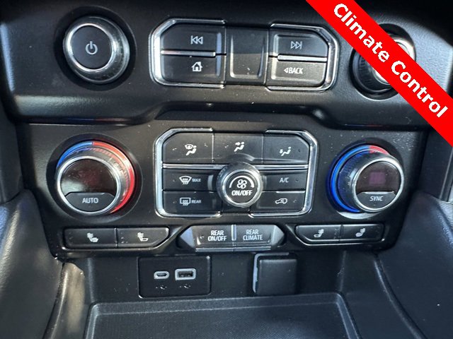 Used 2021 Chevrolet Suburban LT image 11