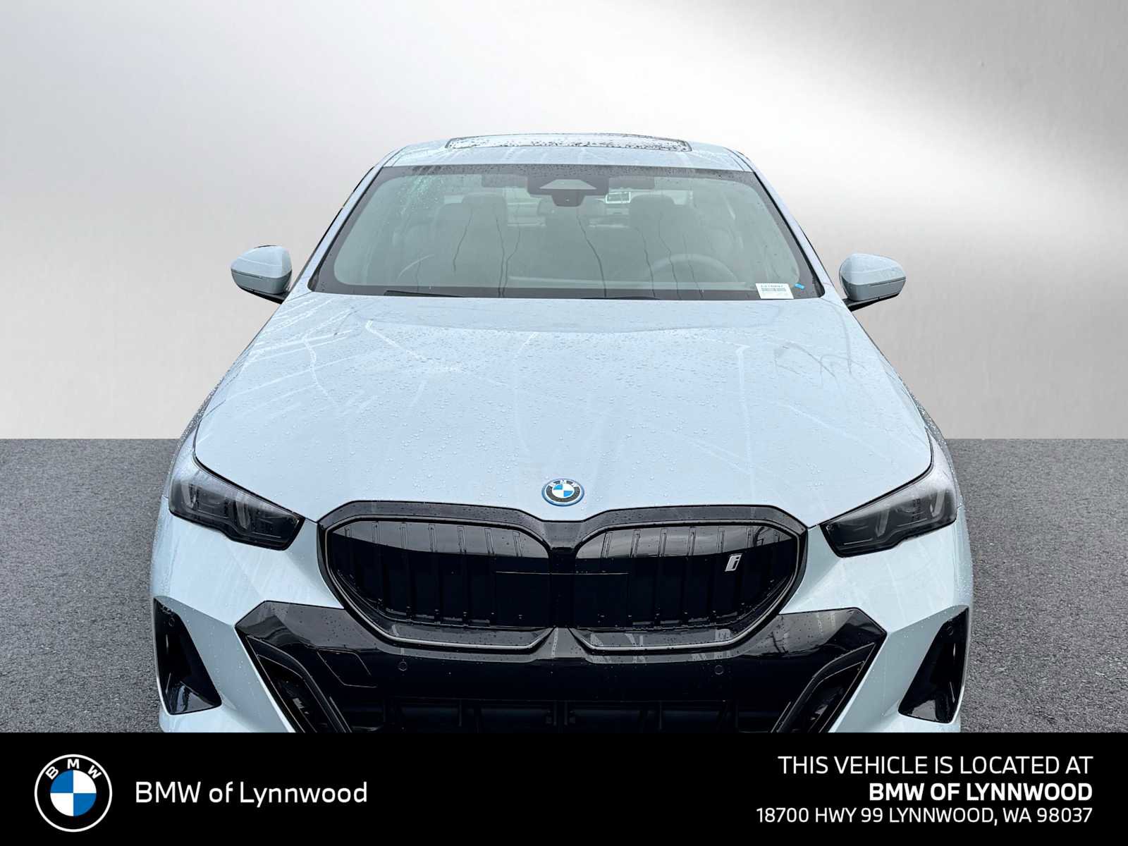 New 2026 BMW i5 eDrive40 w/ M Sport Package AWD/4WD image 8