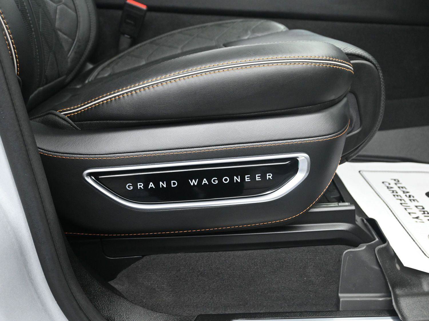 Used 2024 Jeep Grand Wagoneer Series III image 10