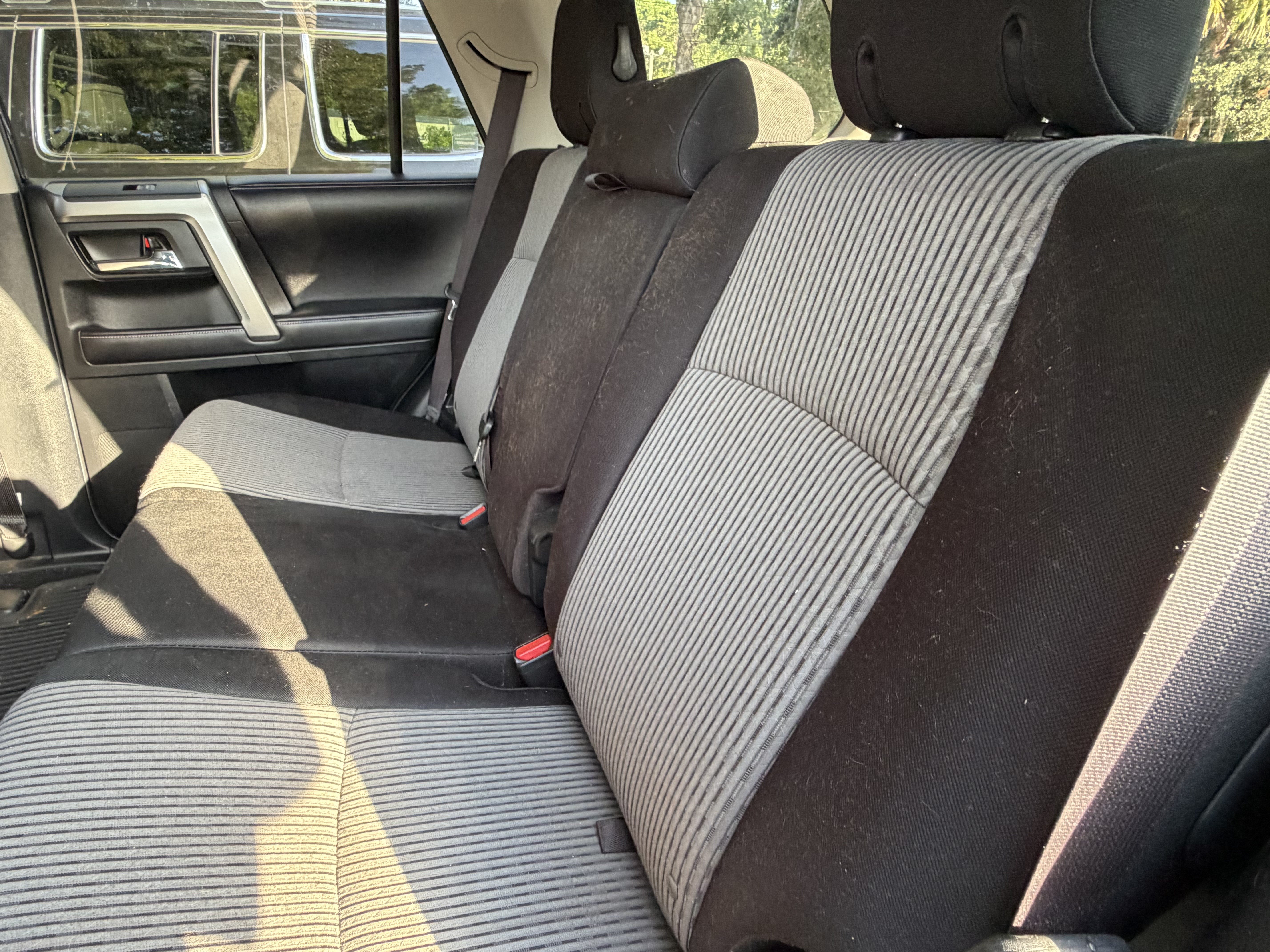 Used 2016 Toyota 4Runner SR5 AWD/4WD image 32