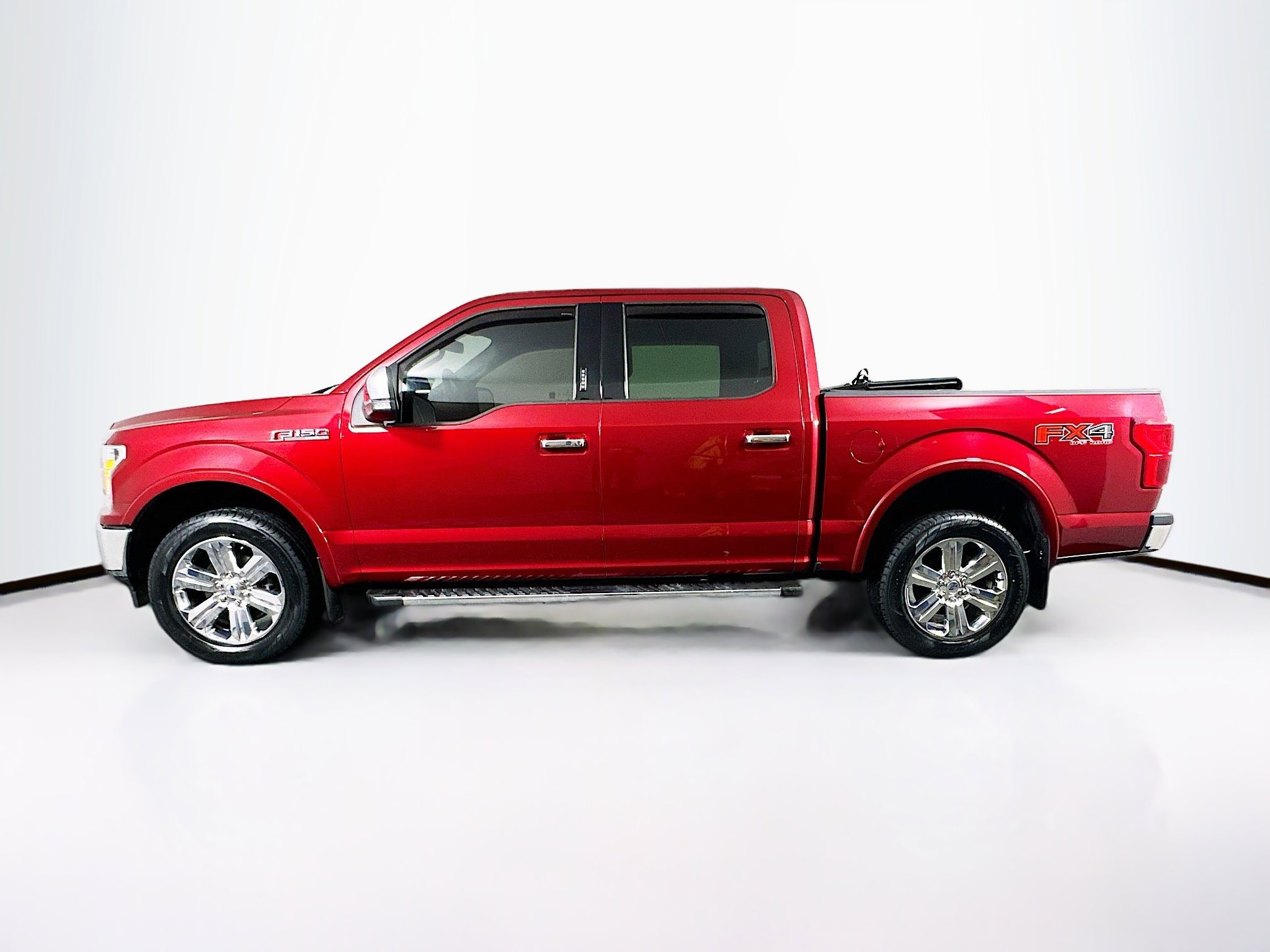 Used 2019 Ford F150 Lariat image 4