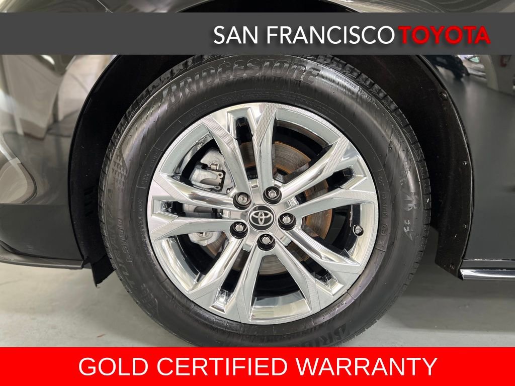 Certified 2022 Toyota Sienna Platinum image 9