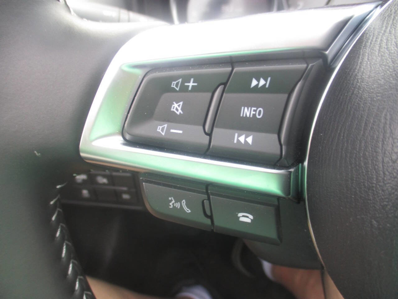 Used 2024 MAZDA MX-5 Miata Grand Touring w/ Appearance Package image 23