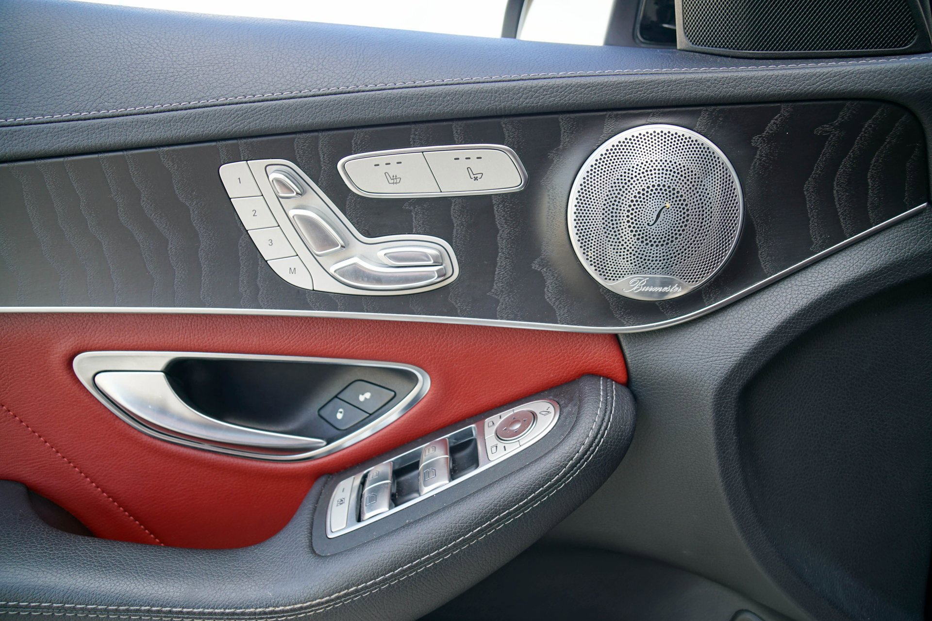 Used 2015 Mercedes-Benz C 400 4MATIC image 4