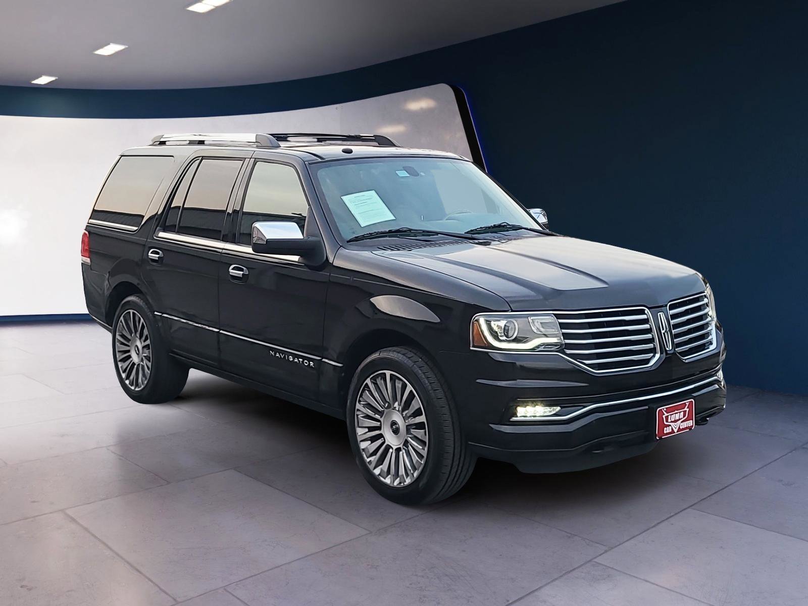 Used 2016 Lincoln Navigator Select image 7