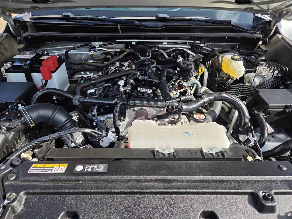 Used 2025 Toyota 4Runner SR5 AWD/4WD image 29