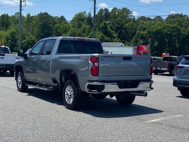 Used 2024 Chevrolet Silverado 2500 LT image 3