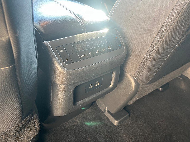 Used 2024 Nissan Pathfinder SV image 22