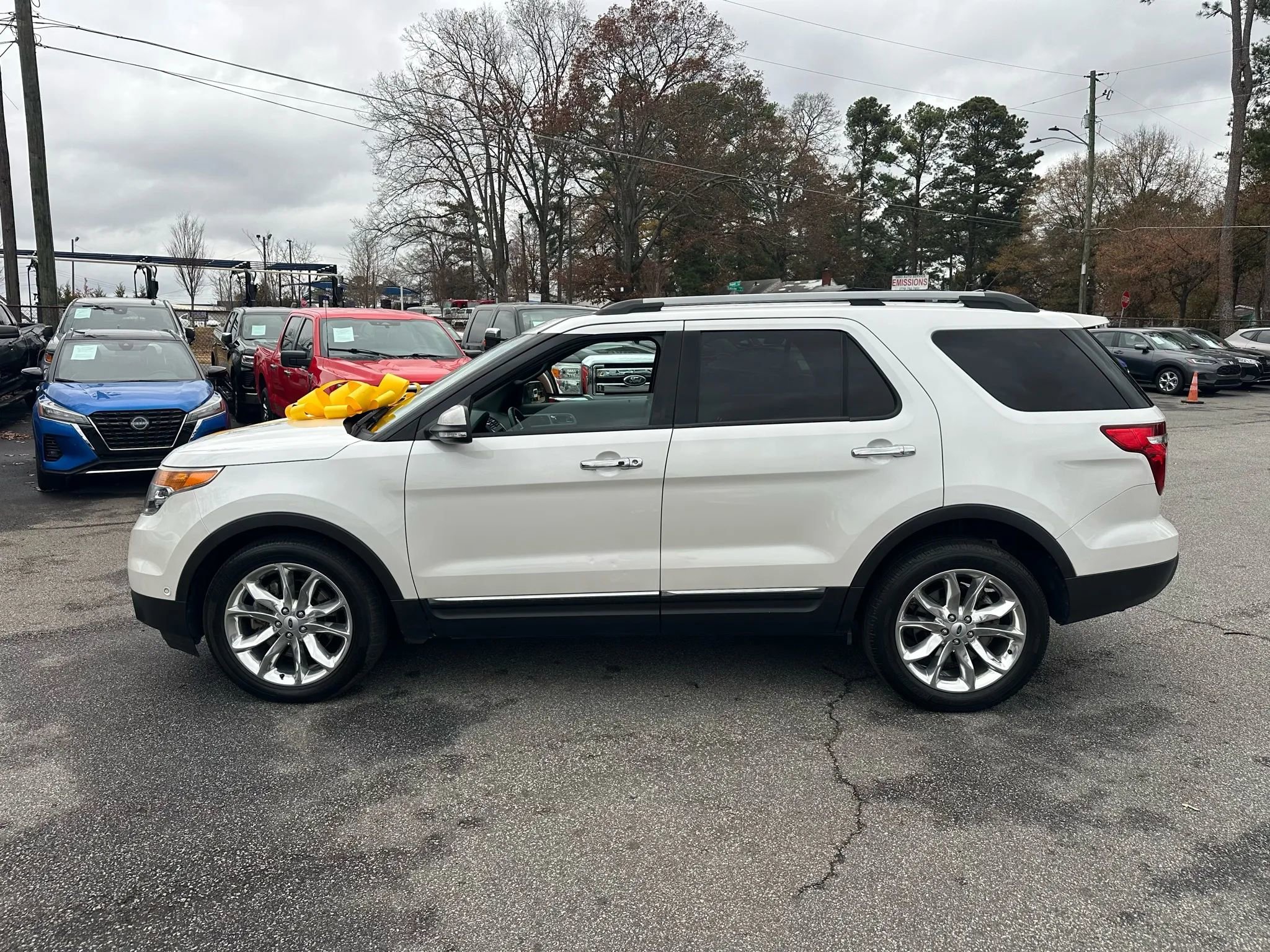 Used 2015 Ford Explorer Limited w/ Equipment Group 302A image 4