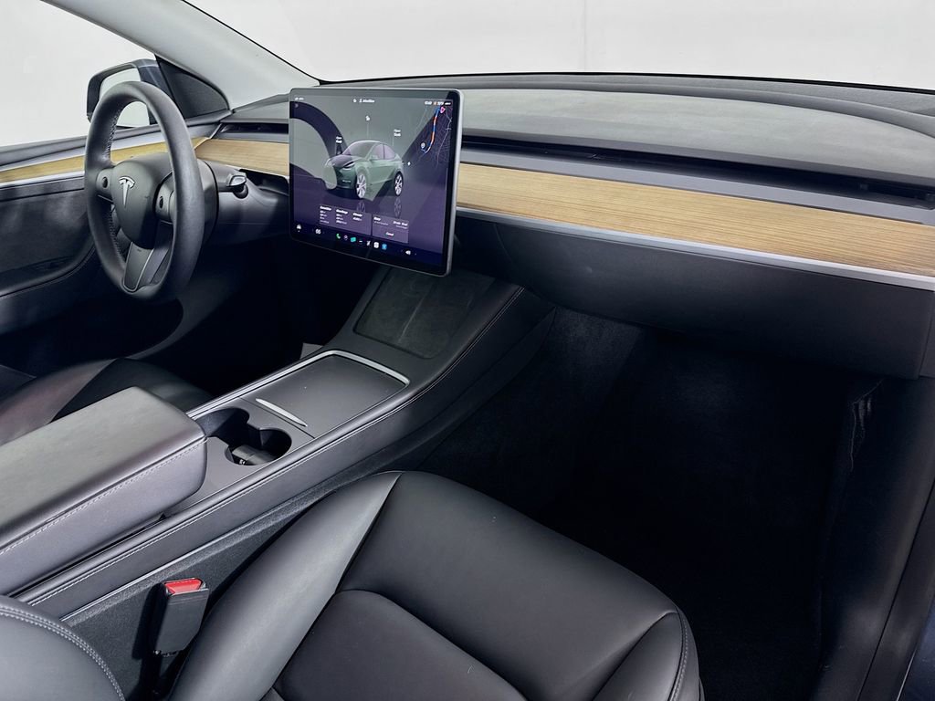 Used 2023 Tesla Model Y Long Range image 33