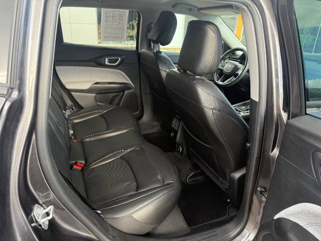 Used 2022 Jeep Compass Latitude image 7