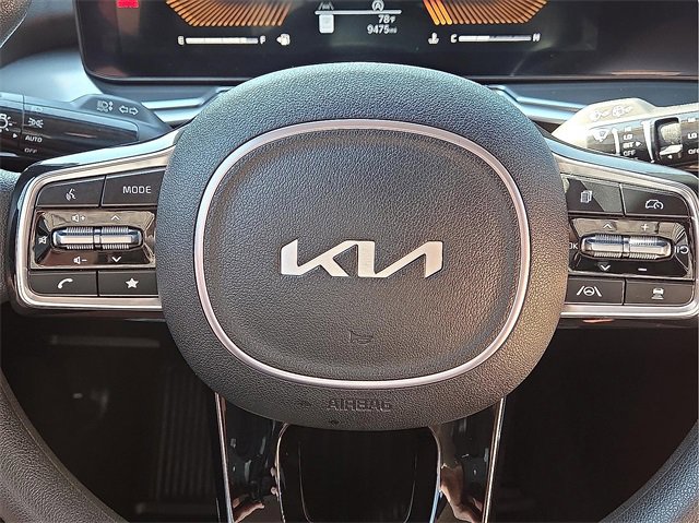 Used 2025 Kia Sorento LX image 20