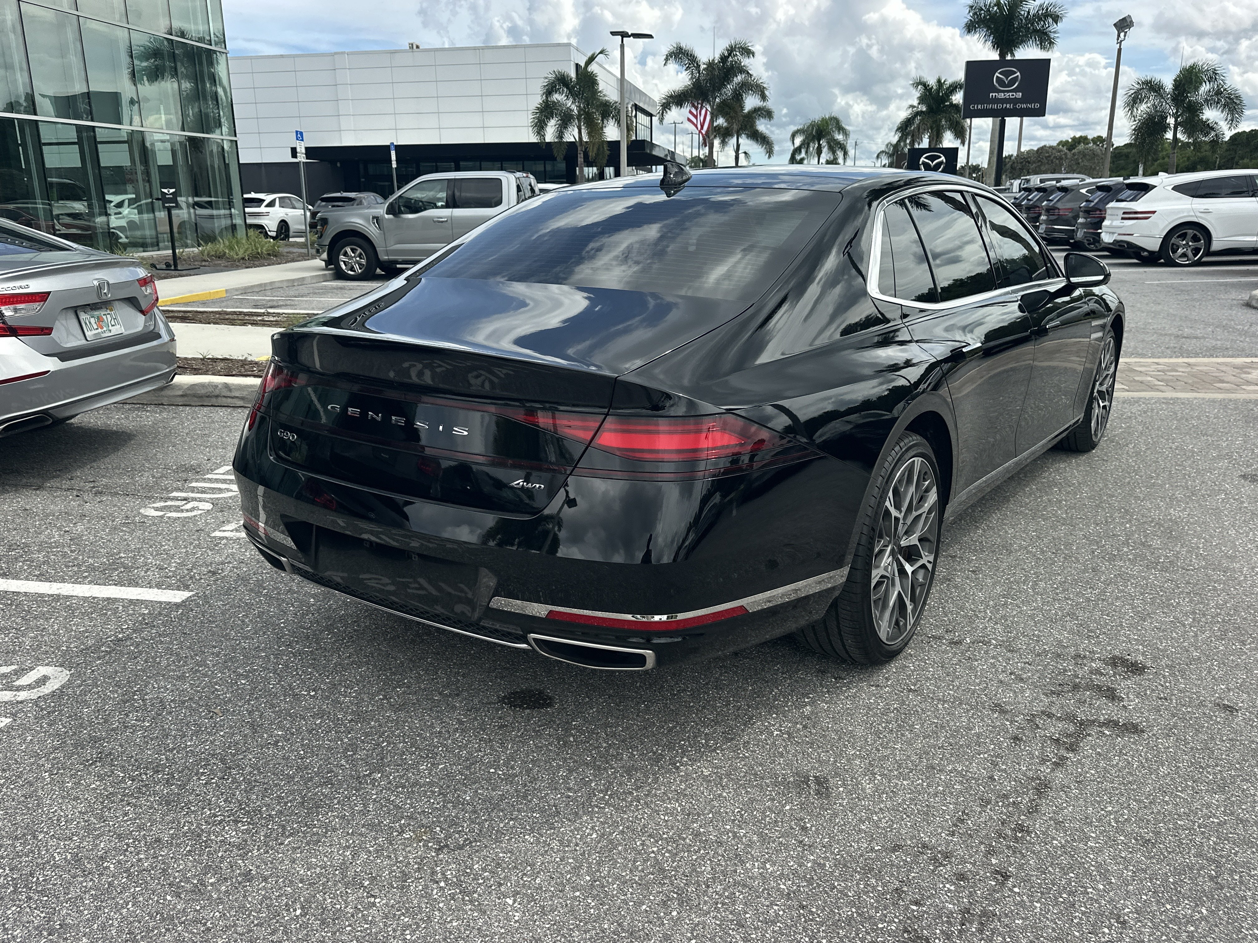 Certified 2025 Genesis G90 3.5T AWD/4WD image 7