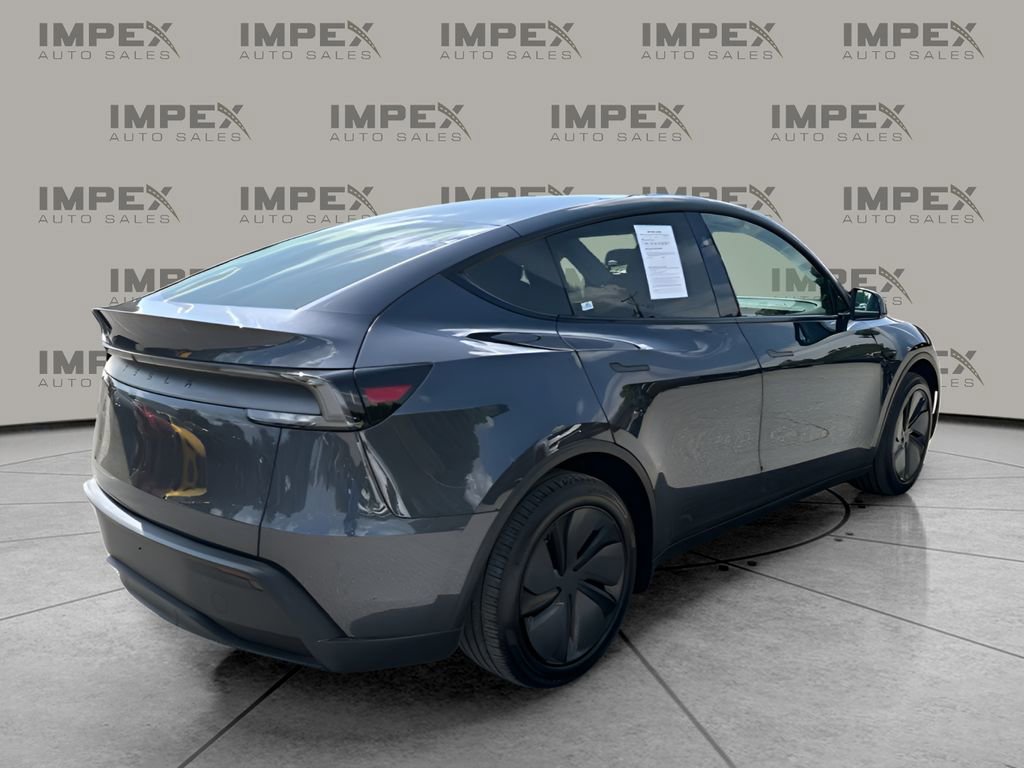 Used 2026 Tesla Model Y 2WD image 5