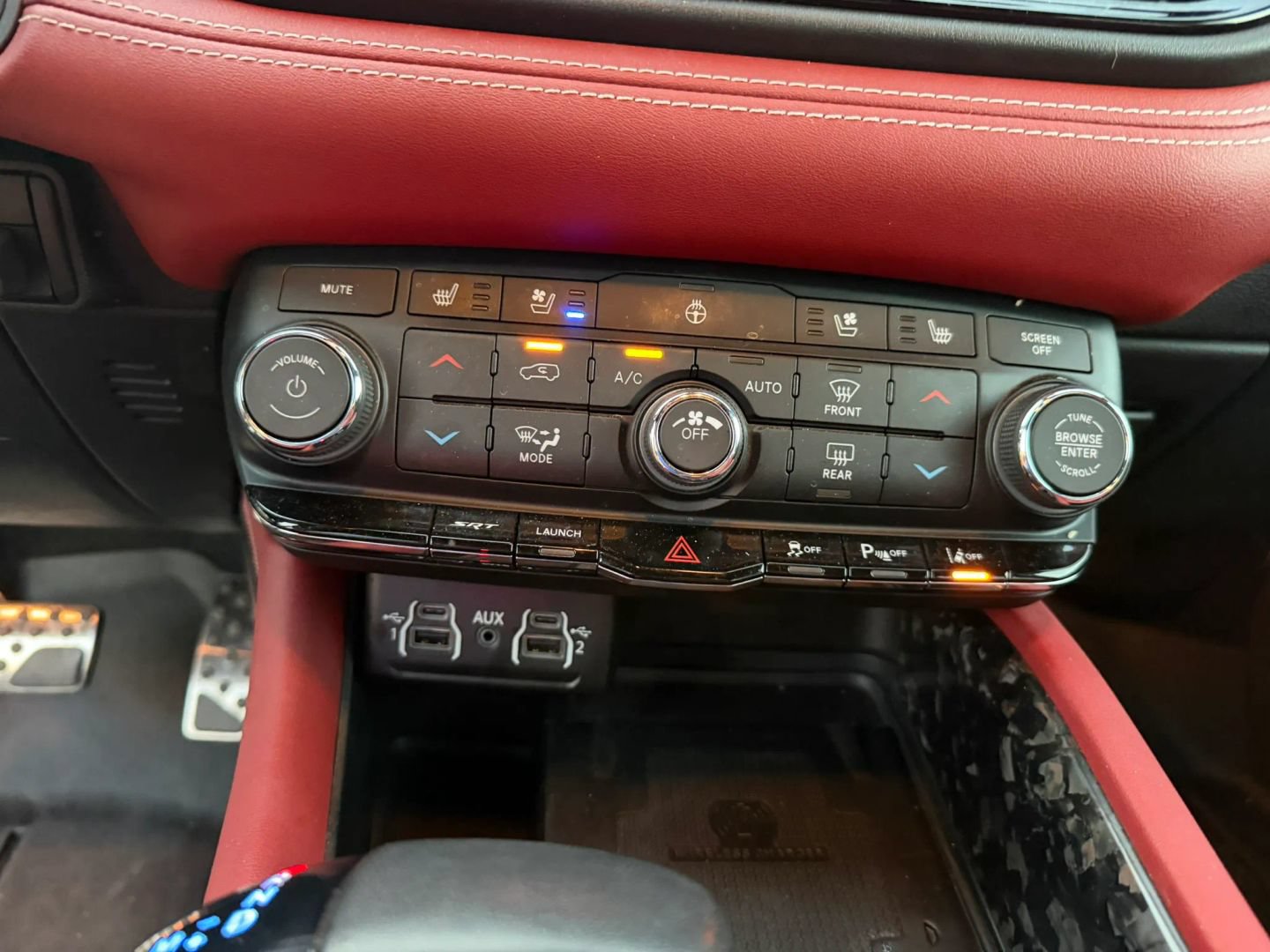 Used 2022 Dodge Durango SRT w/ Premium Interior Group AWD/4WD image 30