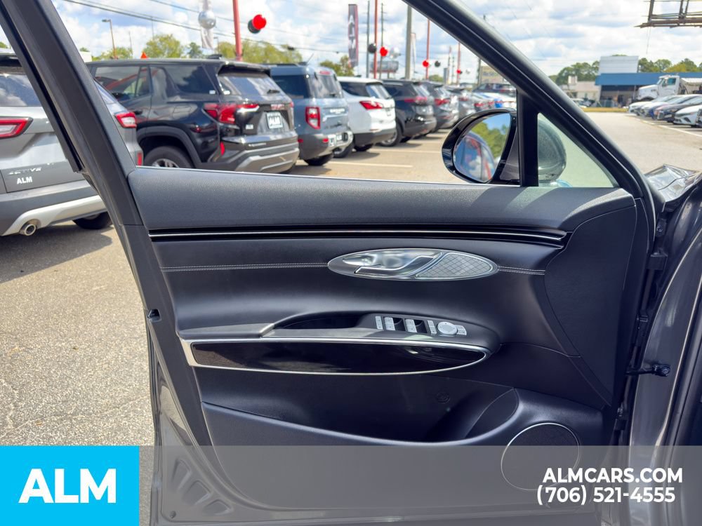 Used 2023 Genesis GV70 2.5T AWD/4WD image 5