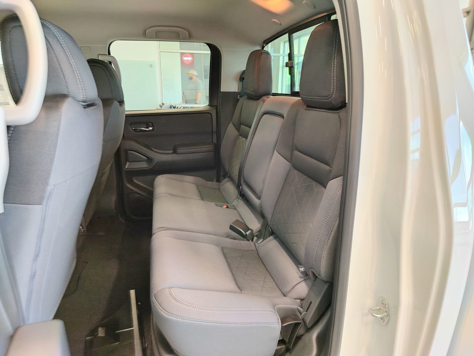 New 2025 Nissan Frontier SV w/ SV Convenience Package AWD/4WD image 13