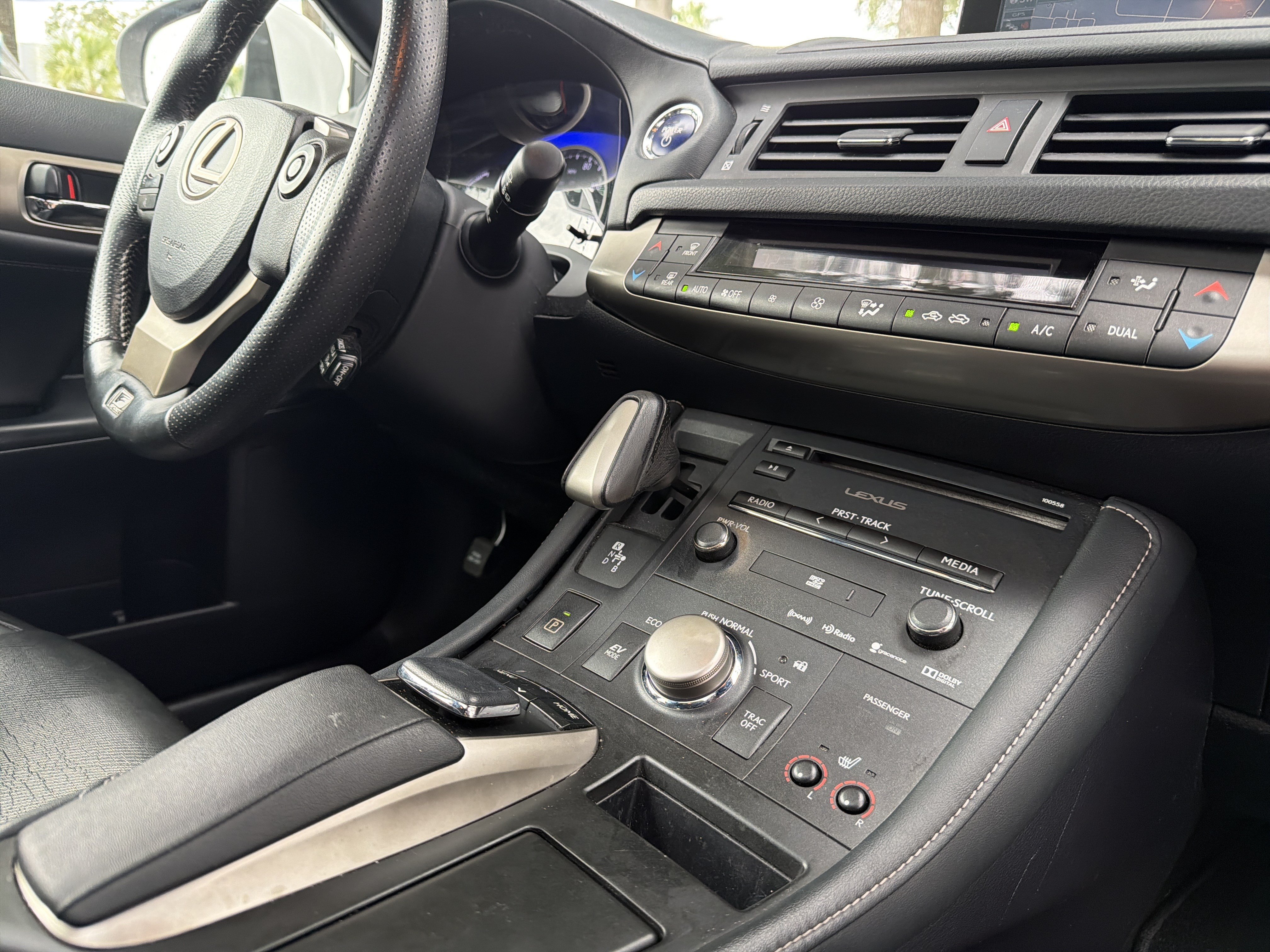 Used 2015 Lexus CT 200h w/ Navigation Package FWD image 45