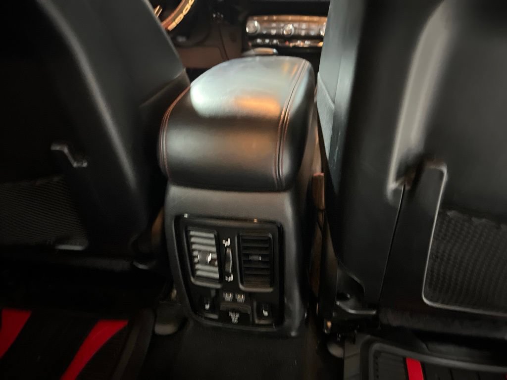Used 2024 Dodge Durango GT RWD image 14