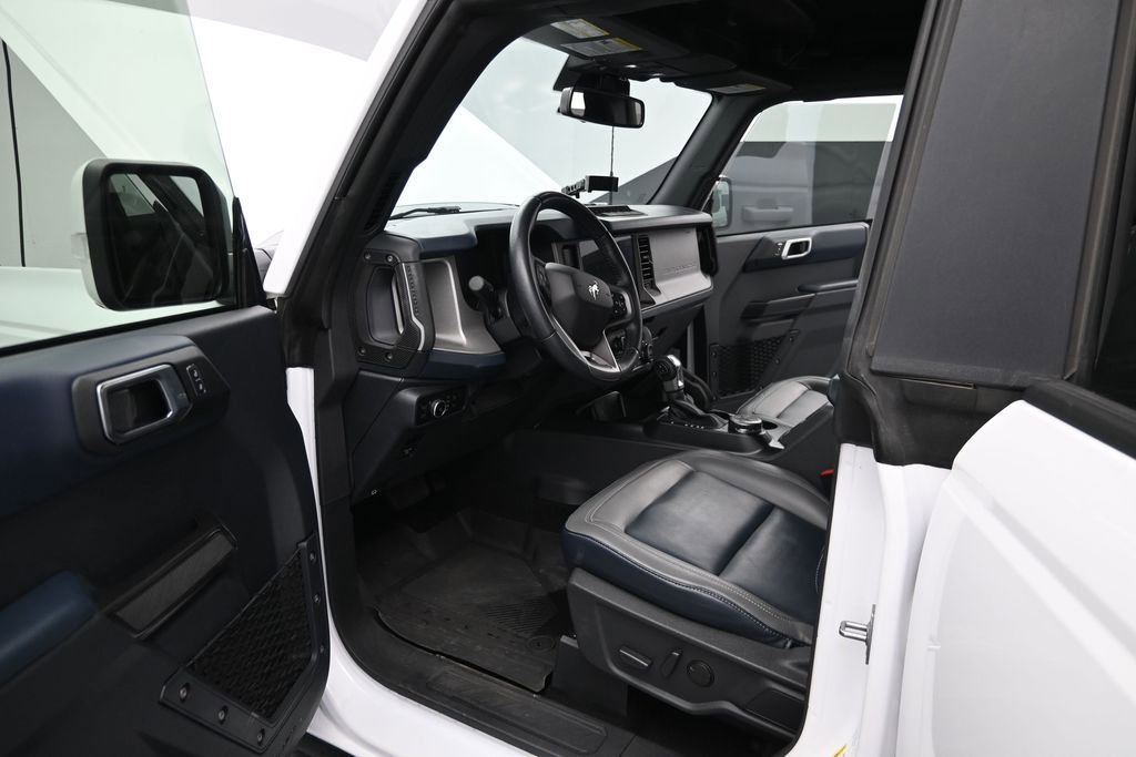 Used 2024 Ford Bronco Outer Banks w/ Sasquatch Package AWD/4WD image 15