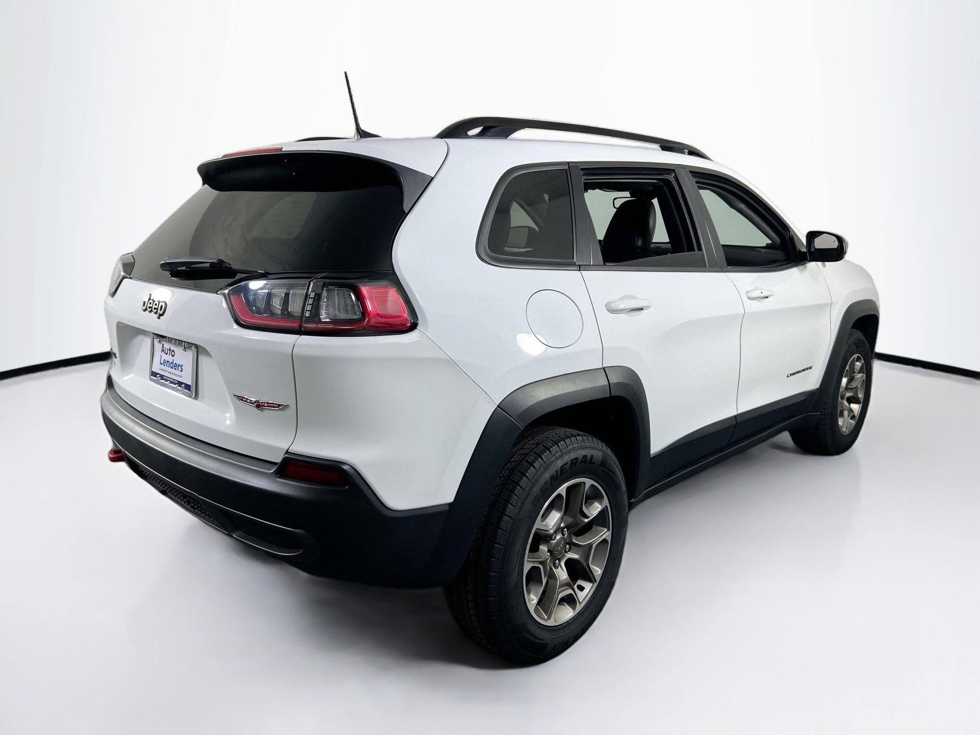 Used 2022 Jeep Cherokee Trailhawk w/ Premium Leather Package AWD/4WD image 5