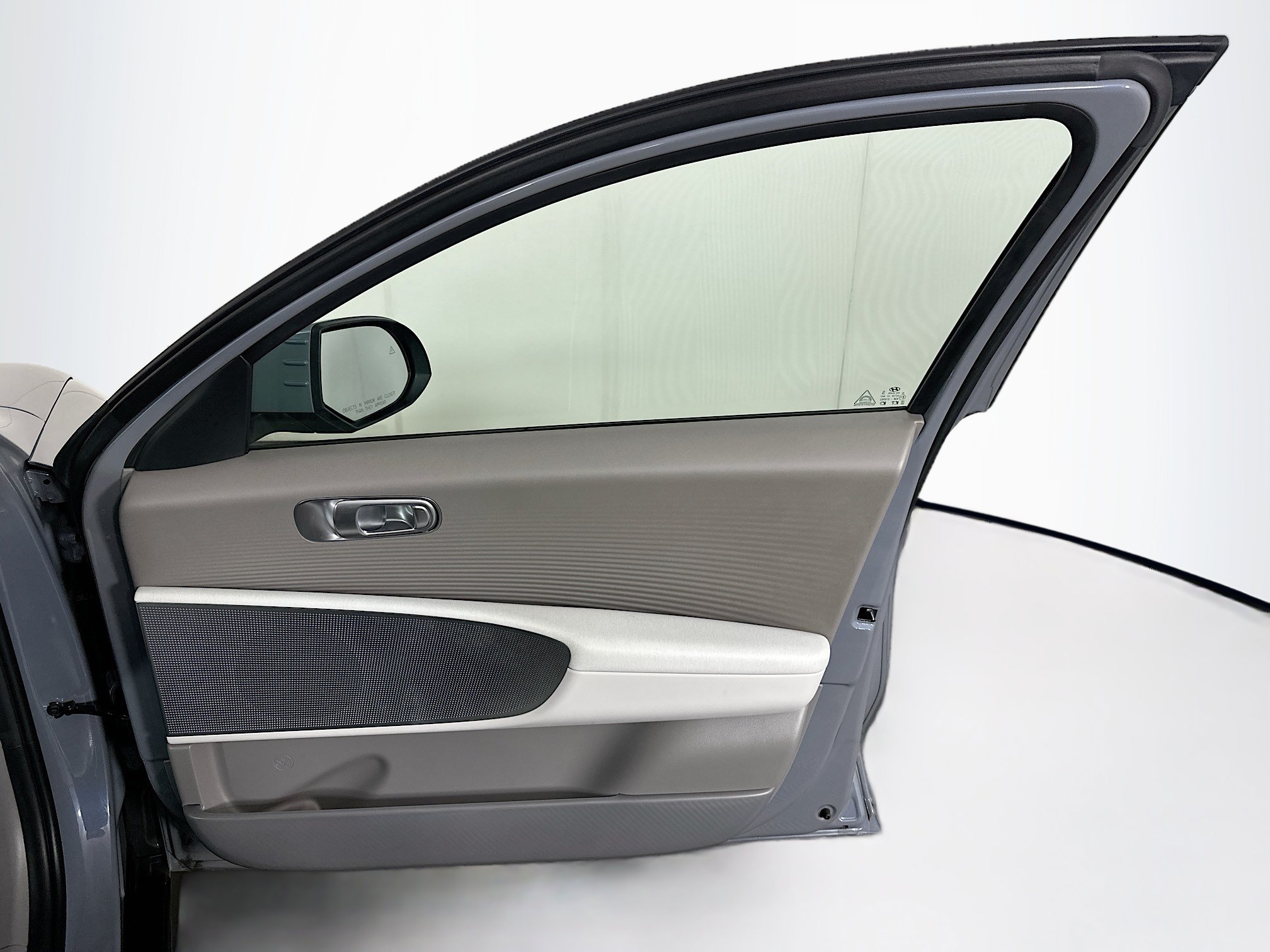 Used 2023 Hyundai Ioniq 6 SEL RWD image 33