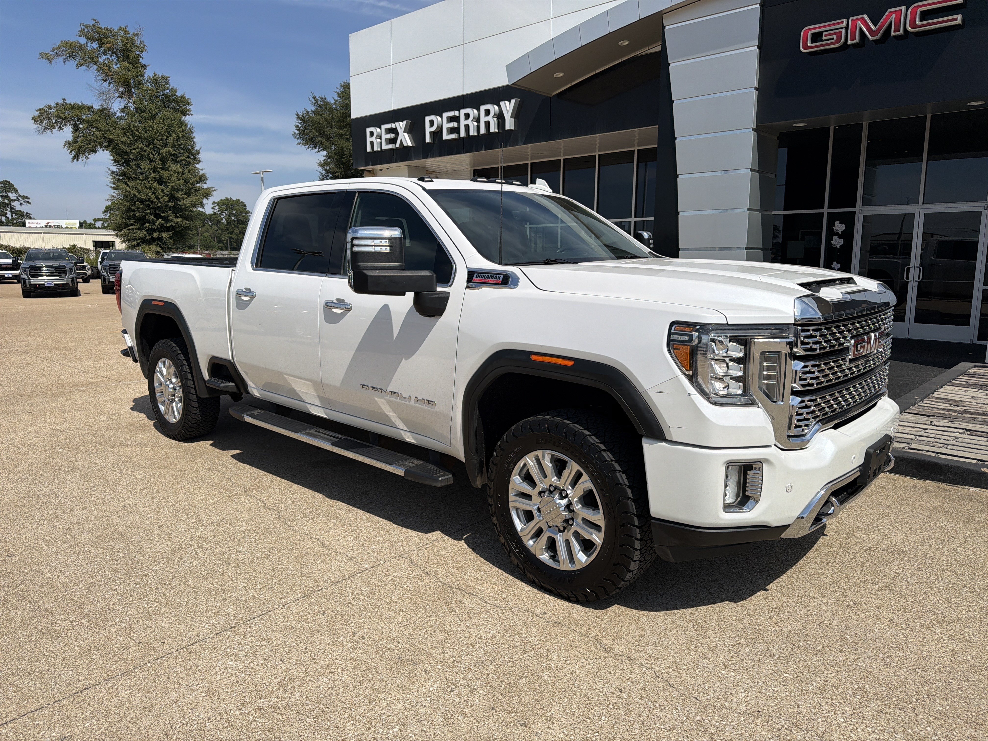 Used 2020 GMC Sierra 2500 Denali w/ Denali Ultimate Package AWD/4WD image 2