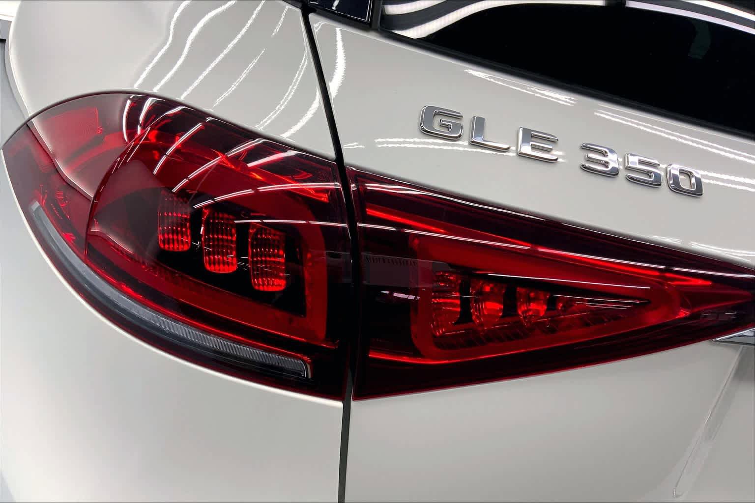 Certified 2020 Mercedes-Benz GLE 350 4MATIC image 29