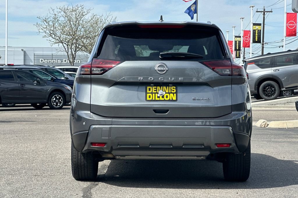 Used 2026 Nissan Rogue SL AWD/4WD image 5