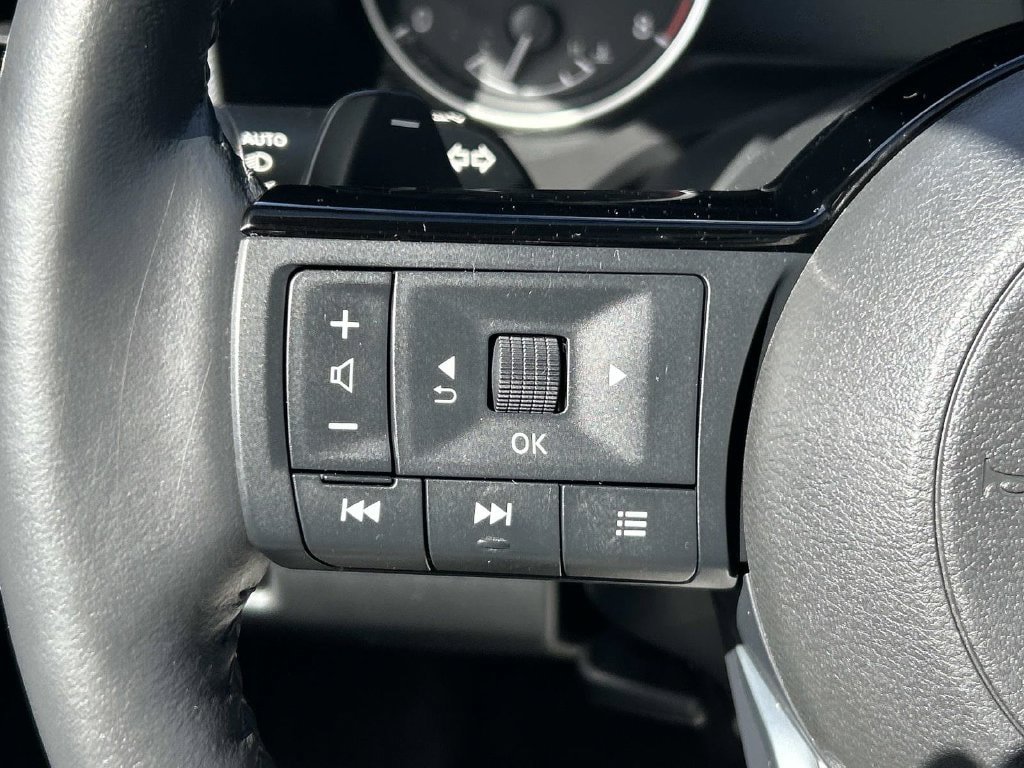 Certified 2023 Nissan Rogue SV w/ SV Premium B Package AWD/4WD image 20