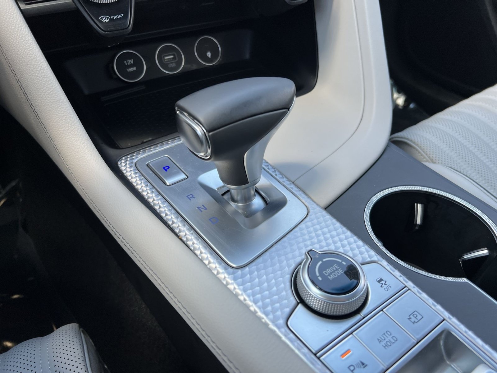 Used 2023 Genesis G70 3.3T image 22