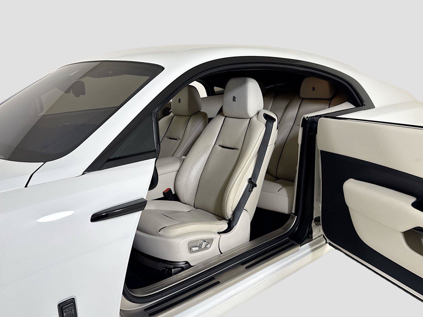 Used 2016 Rolls-Royce Wraith RWD image 14