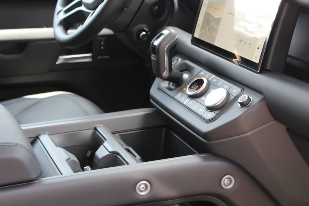 Used 2025 Land Rover Defender 130 S AWD/4WD image 24