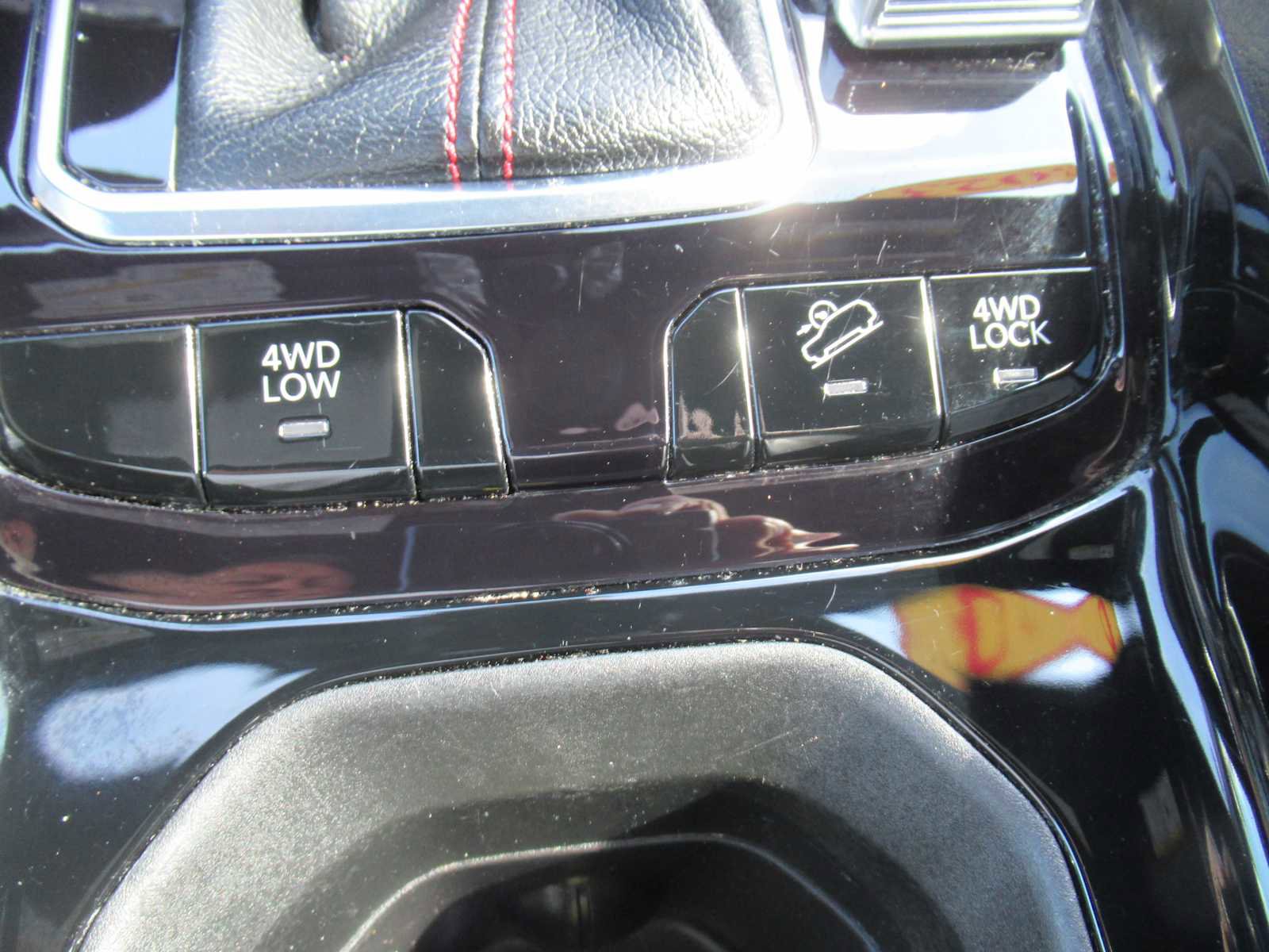 Used 2023 Jeep Compass Trailhawk image 39