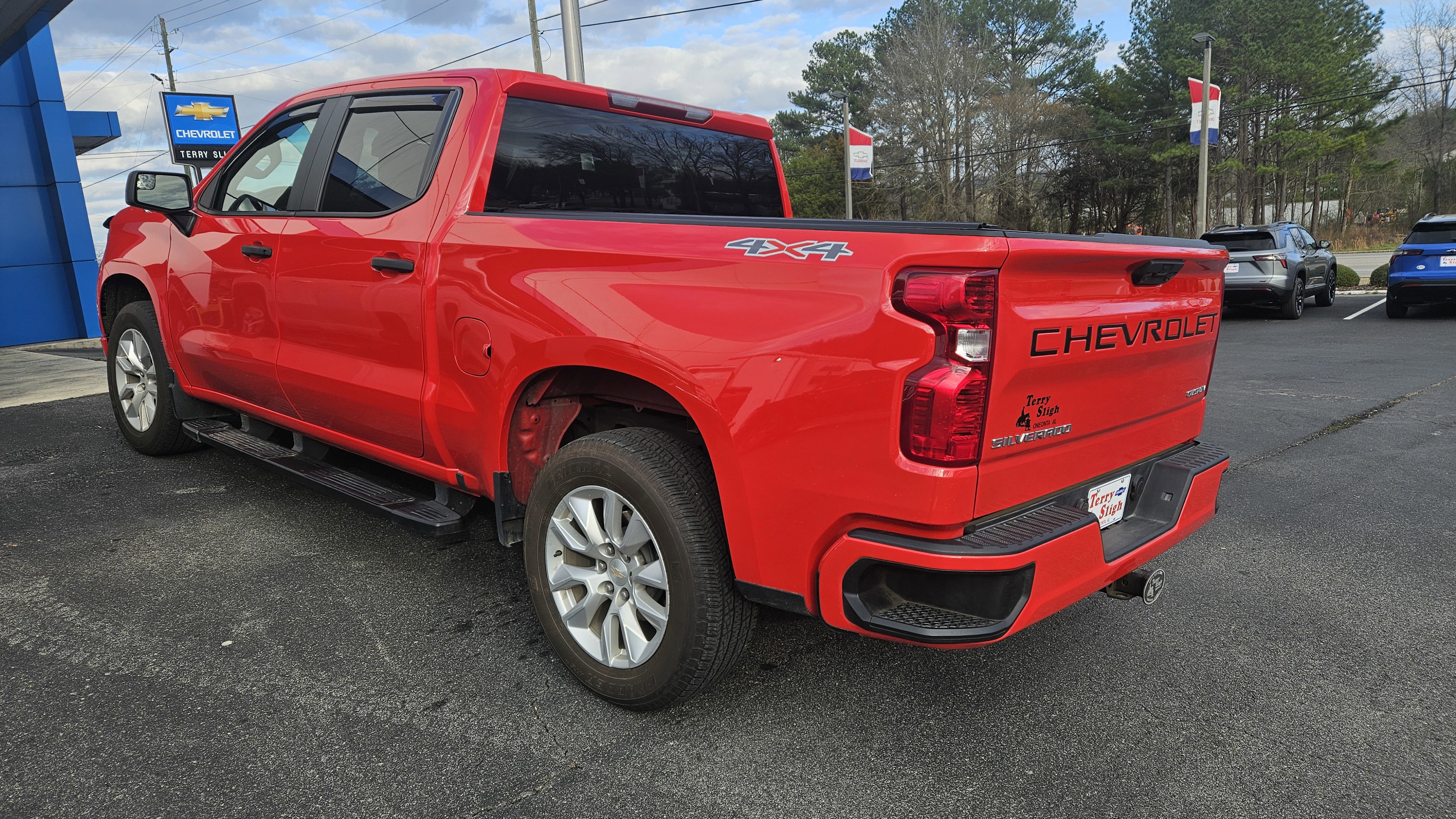 Used 2022 Chevrolet Silverado 1500 Custom AWD/4WD image 5