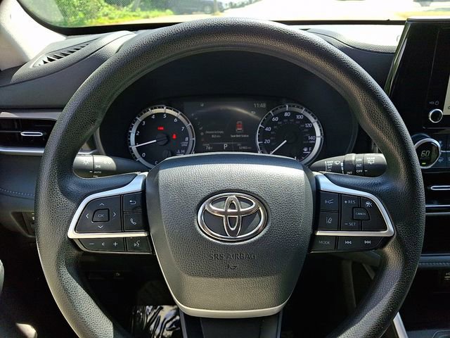 Used 2023 Toyota Highlander L FWD image 21