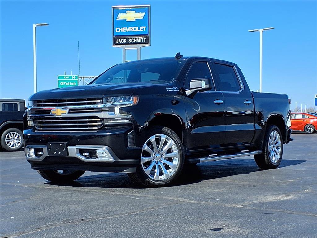 Used 2021 Chevrolet Silverado 1500 High Country w/ Technology Package image 2