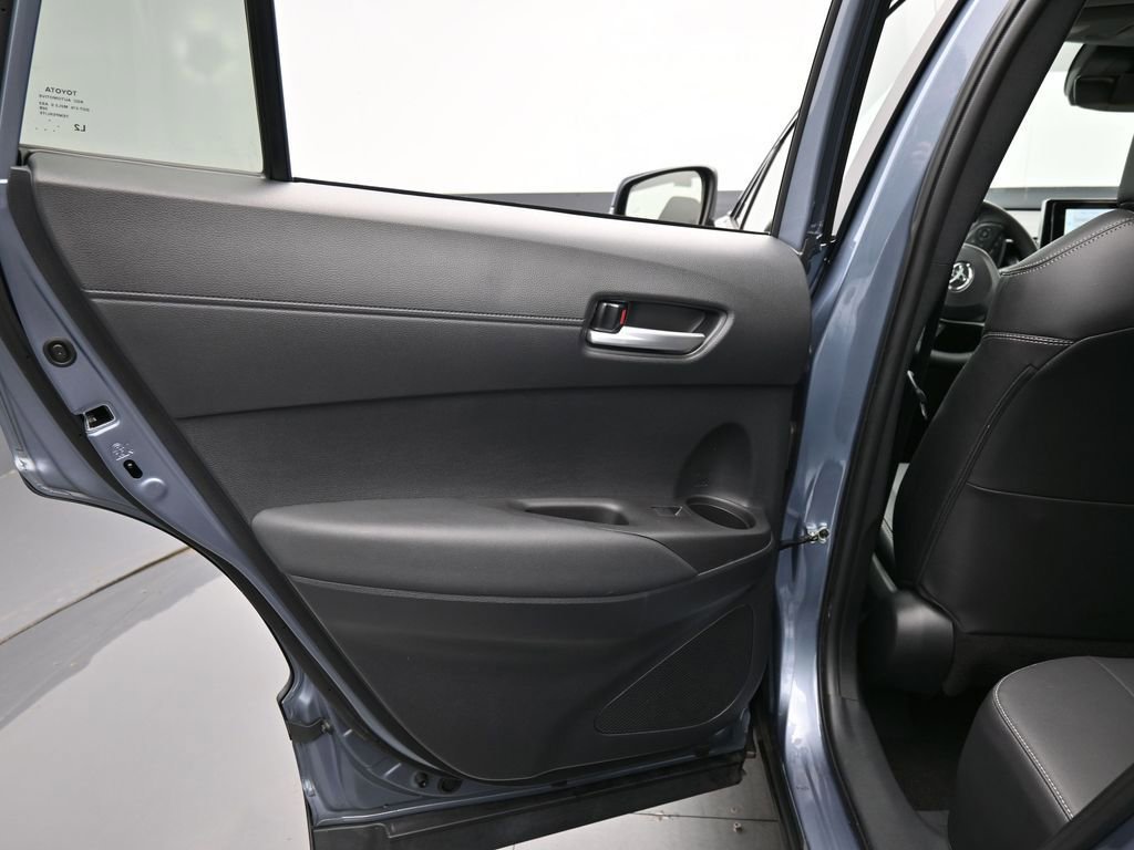 Used 2024 Toyota Corolla Cross XLE w/ Convenience Package image 34