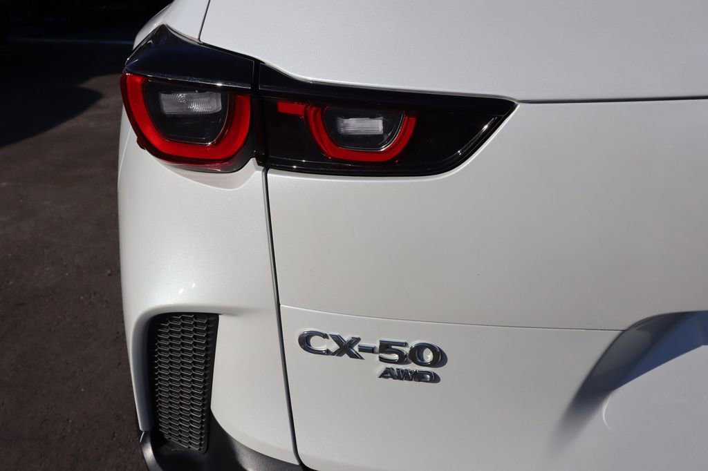 Used 2025 MAZDA CX-50 AWD 2.5 Hybrid w/ Premium Pkg image 28