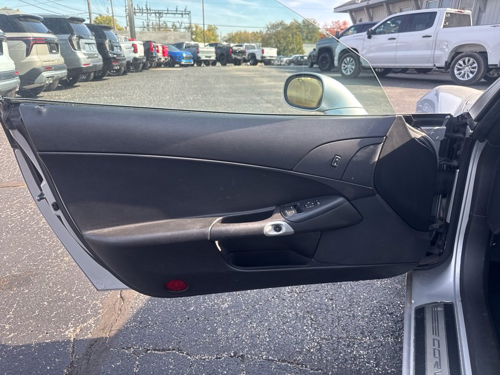 Used 2009 Chevrolet Corvette Coupe RWD image 19