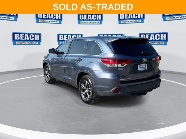 Used 2017 Toyota Highlander Plus AWD/4WD image 6