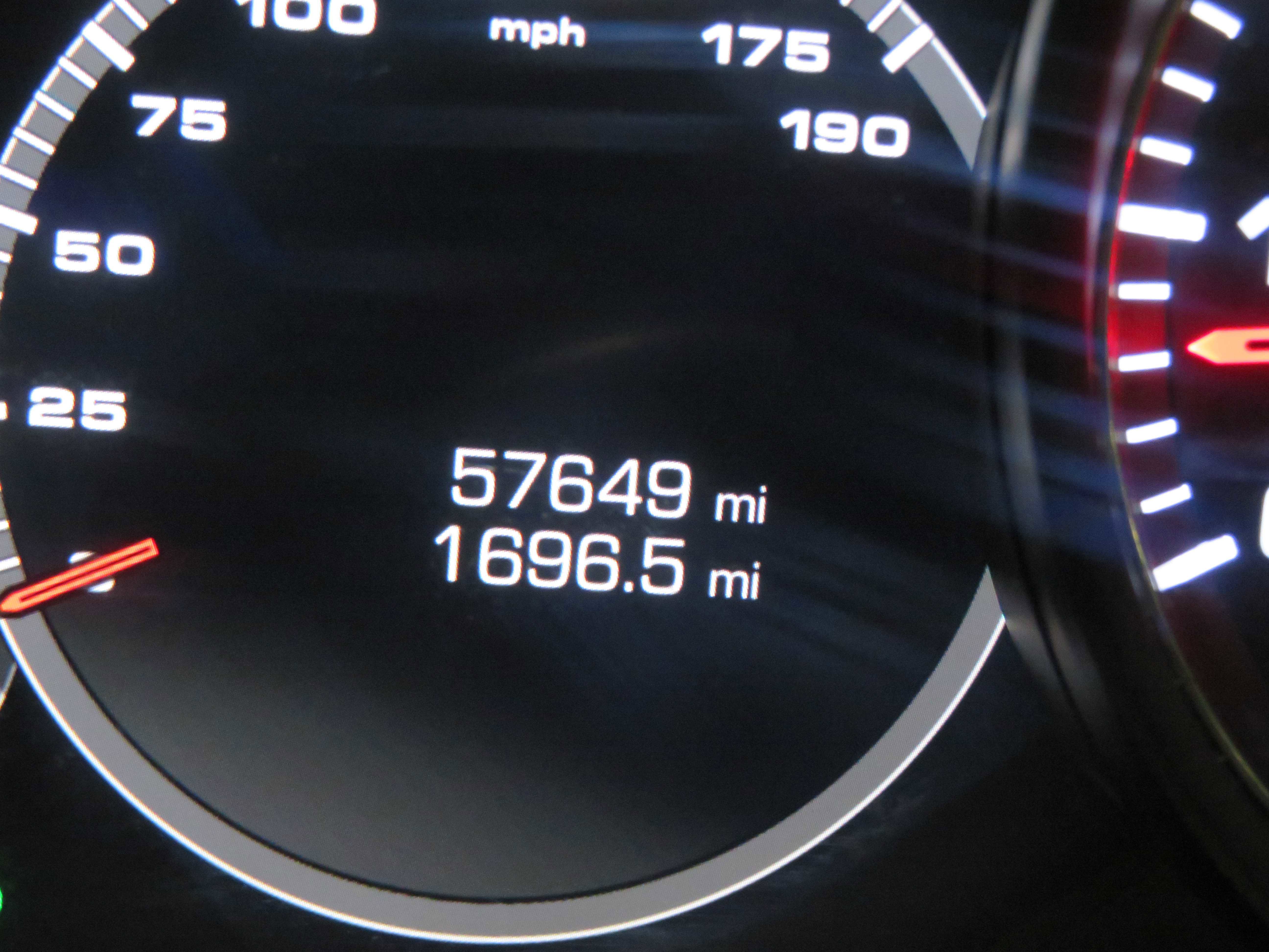 Used 2020 Porsche Cayenne S image 30