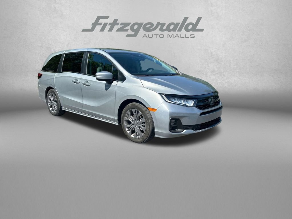 Used 2025 Honda Odyssey Touring image 1