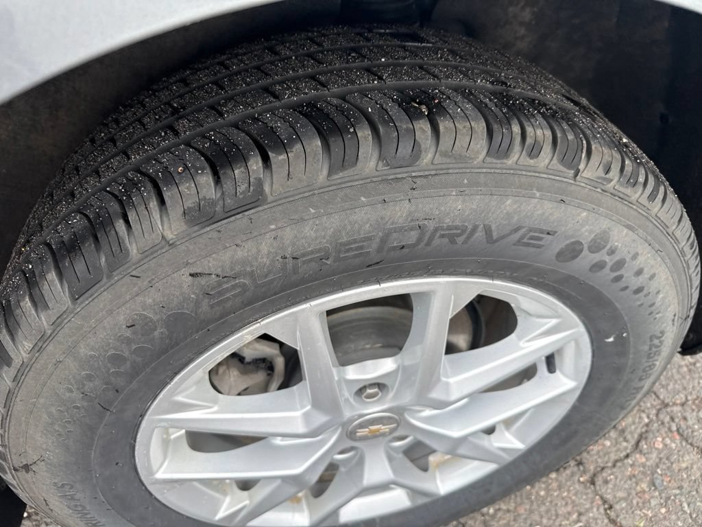 Used 2024 Chevrolet Equinox LT AWD/4WD image 15
