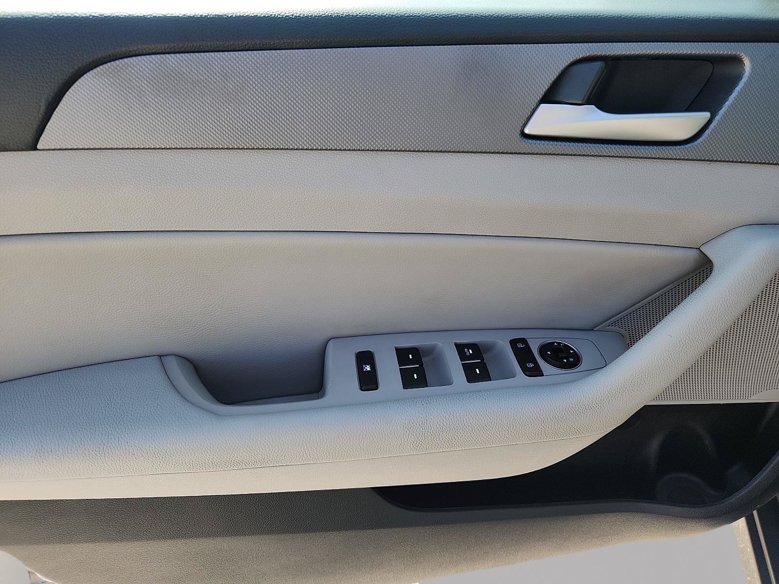 Used 2018 Hyundai Sonata SEL FWD image 10