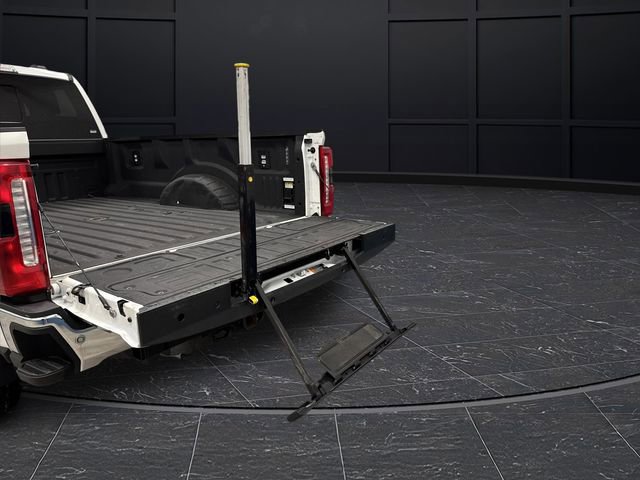 Used 2024 Ford F250 King Ranch image 18